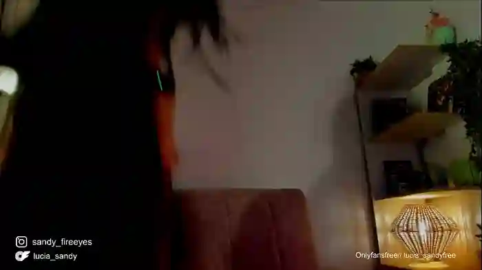 lucia_sandy