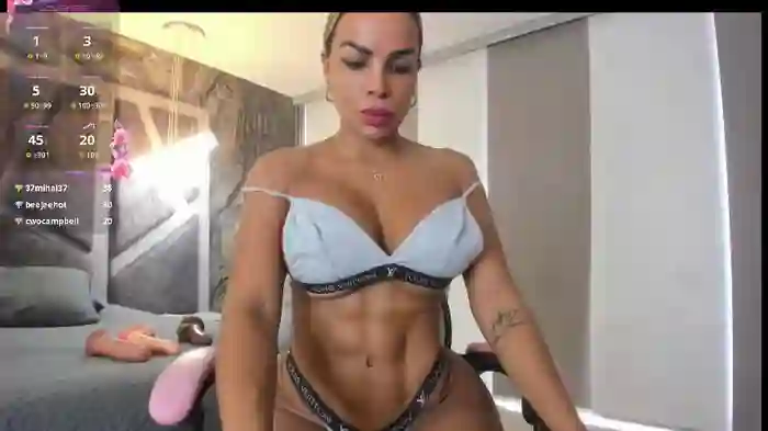 angelina_fit