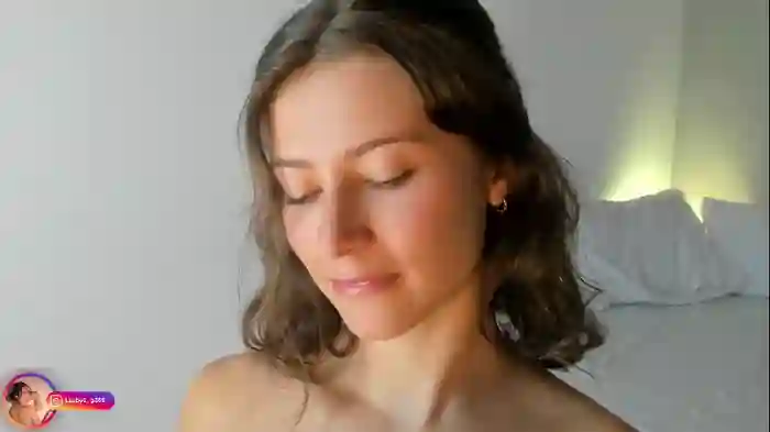 laralane_