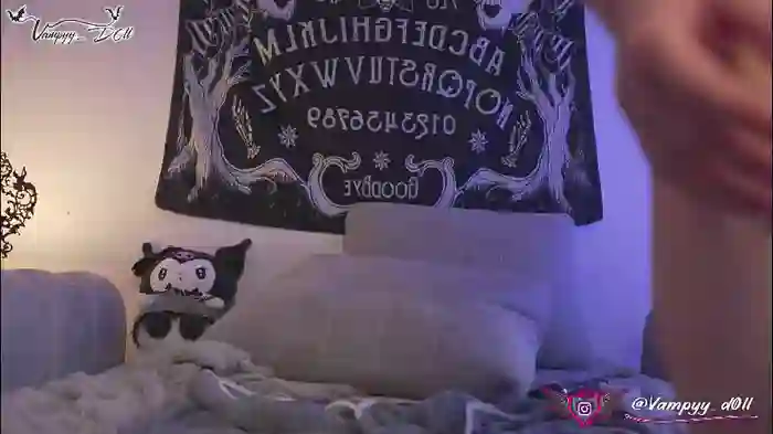 vampyy_doll