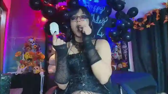 alexhoe_