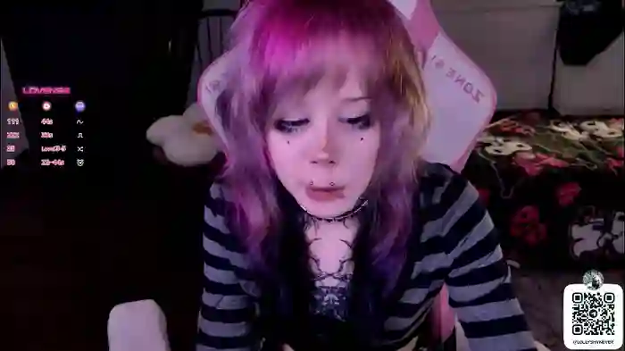 _lollyshy_