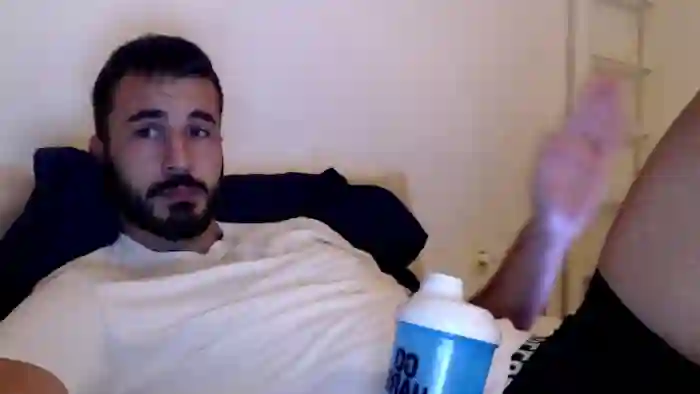 hornyasfuckk33