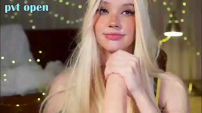 naughty_tweety