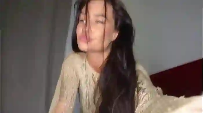 elisa_bright