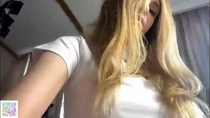 chloe_show
