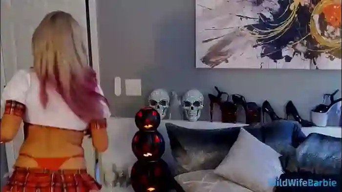 wildwifebarbie