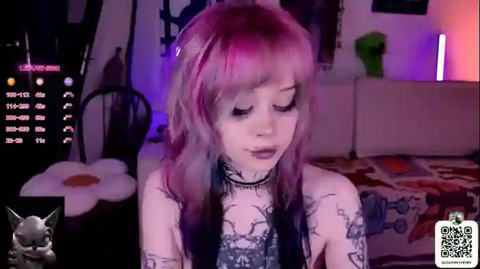 _lollyshy_