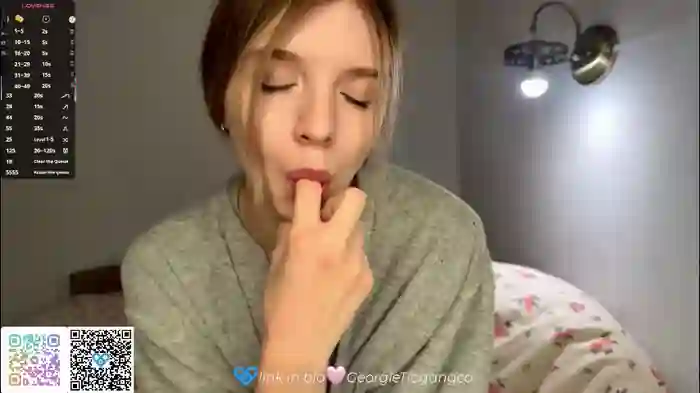chloe_show