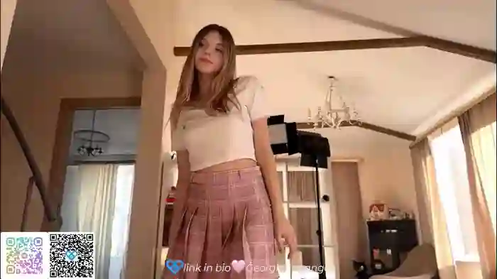 chloe_show