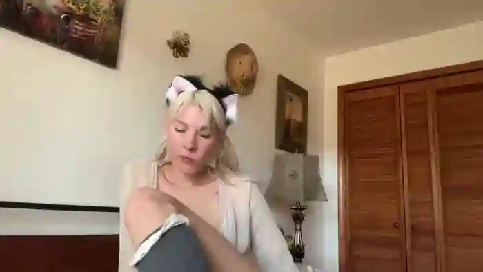 annieangel18
