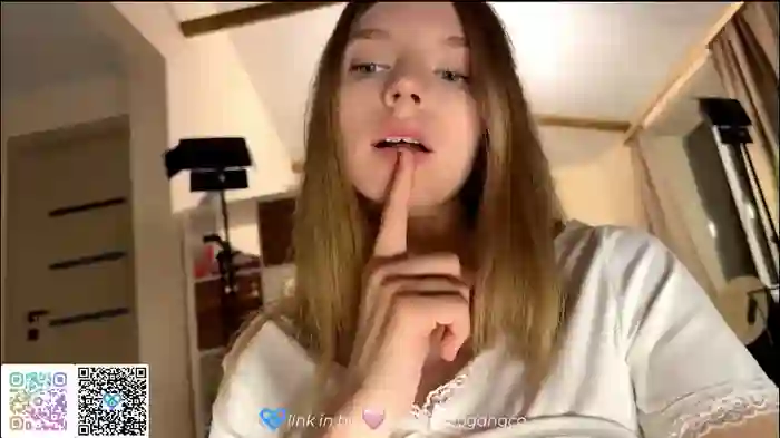 chloe_show