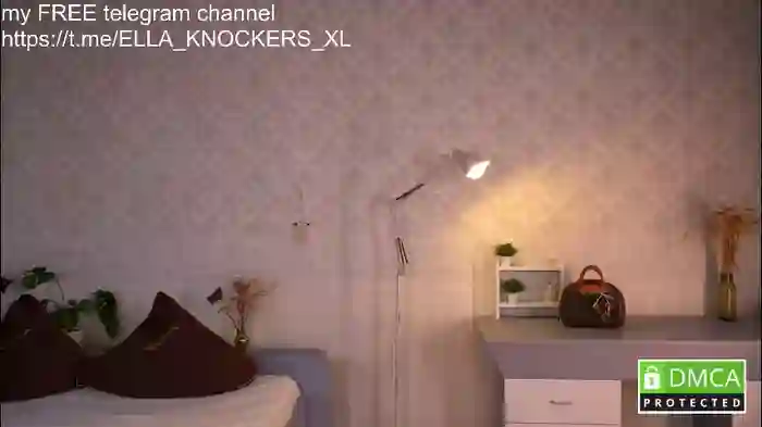 ella_knockers_xl