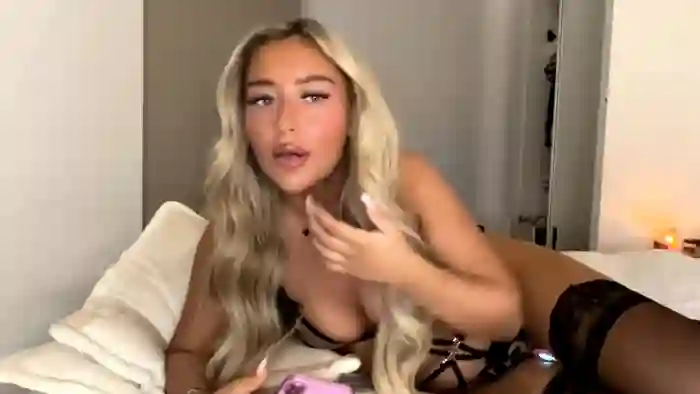 mimi_monroe1