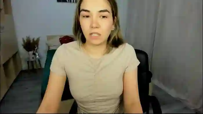 alexa_dolly