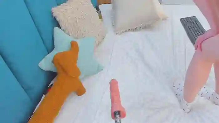 Emilly_Hart