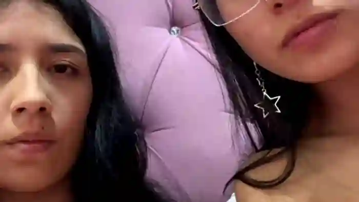 mia-and-eva-whatsson