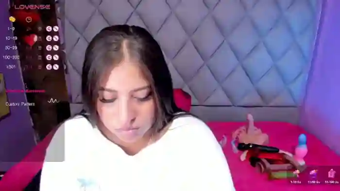 luisana-boobs