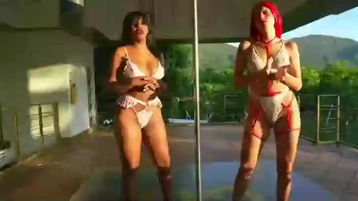 island-girls