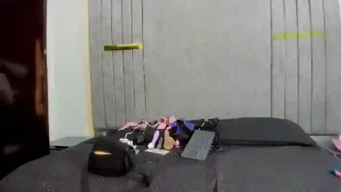 mia-and-eva-whatsson