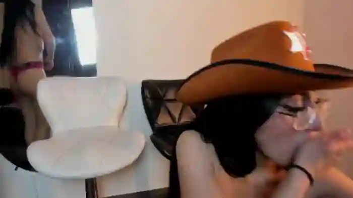 mia-and-eva-whatsson