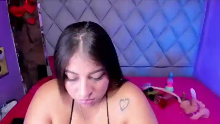 luisana-boobs