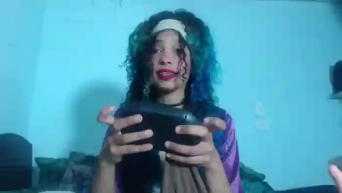 petite-ariana