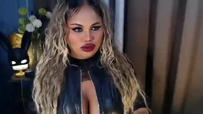 neomie-thompson