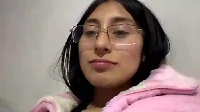 mia-and-eva-whatsson