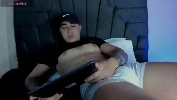 leo-erotic