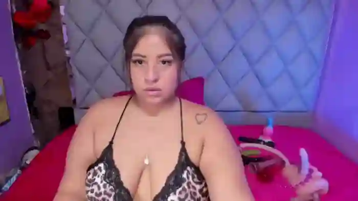 luisana-boobs