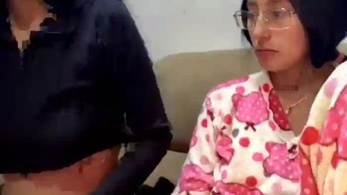 mia-and-eva-whatsson