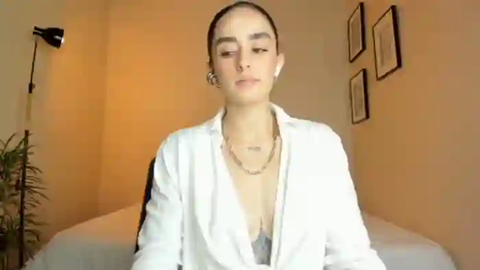 louissa-bennett