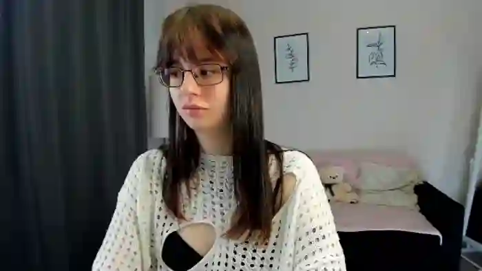kira-novak