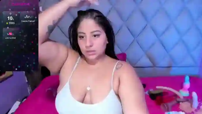 luisana-boobs