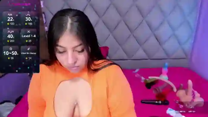 luisana-boobs