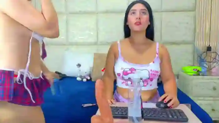 hanna-clare-and-kity-navas