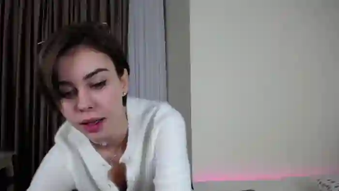 jasminee-tina