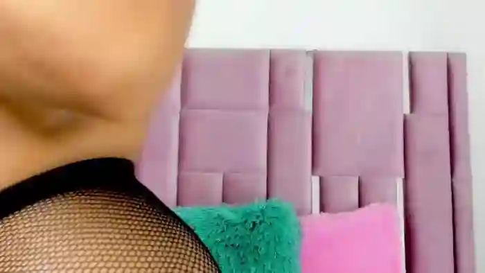 nahomy-jones