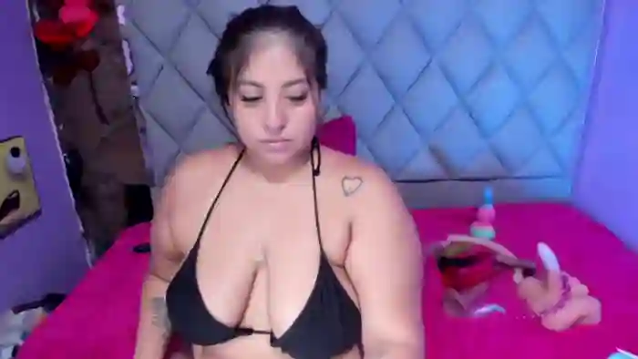 luisana-boobs