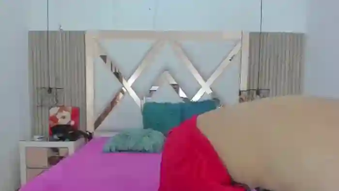 lussy-gomez-and-tomas-taylorr