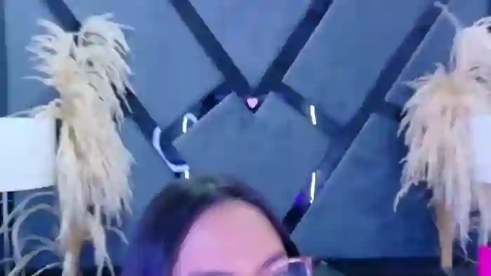 kylie-whitee