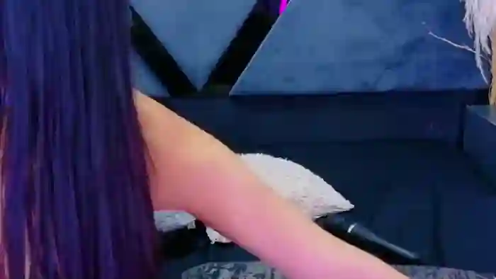 kylie-whitee