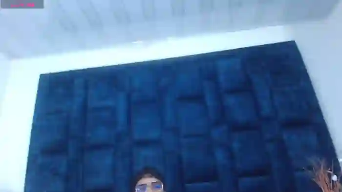 jazmin-flex-and-david-try