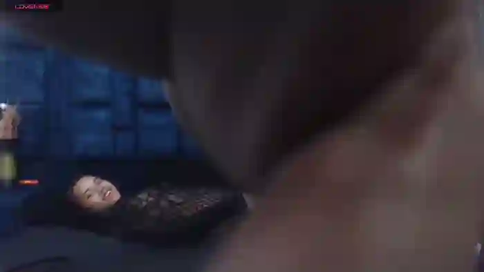 jazmin-flex-and-david-try