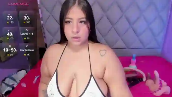 luisana-boobs