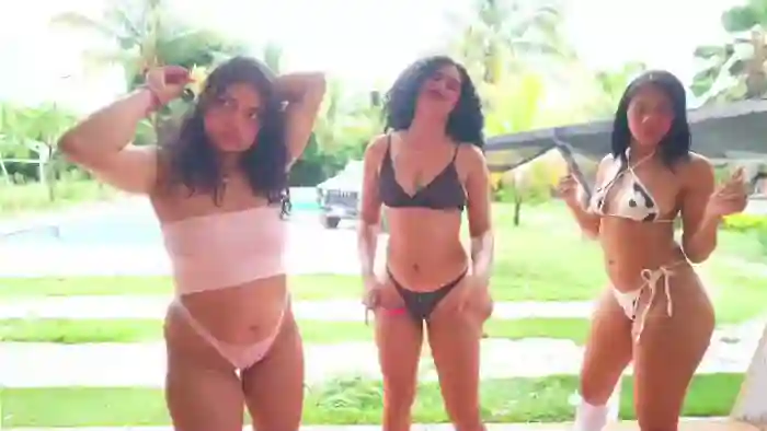 island-girls