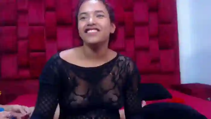 jazmin-flex-and-david-try