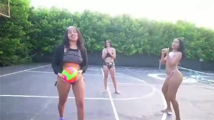 island-girls