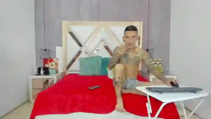 lussy-gomez-and-tomas-taylorr